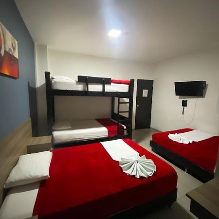 Hotel America 52 Рионегро Екстериор снимка